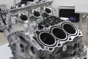 多點(diǎn)電噴和直噴哪個(gè)好 直噴比較好（噴油精準(zhǔn)、燃燒穩(wěn)定性好）