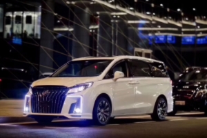 別克gl8怎么樣 配置豐富、行駛穩(wěn)定、加速效果好、外觀帥氣