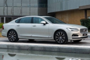 沃爾沃s90怎么樣 安全性好、動力強、油耗低、顏值高（2.0渦輪增壓）