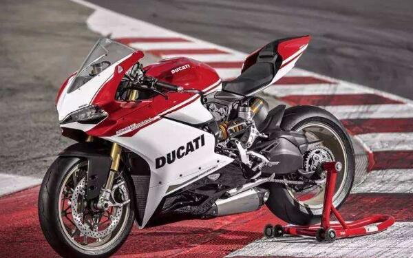 杜卡迪的車(chē)標(biāo)歷史 一個(gè)獨(dú)特的摩托車(chē)制造商