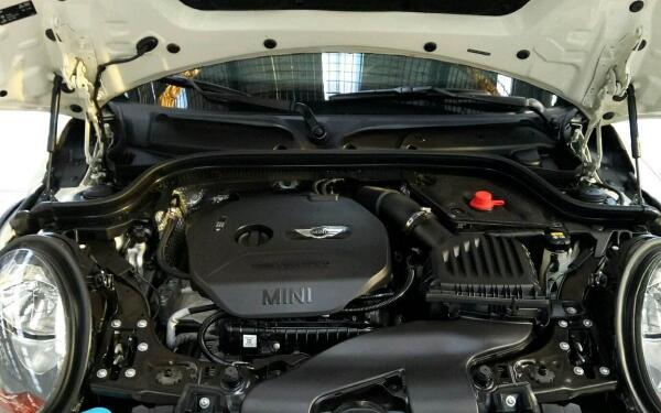 發(fā)動(dòng)機(jī)艙為核心要件 發(fā)動(dòng)機(jī)艙清洗的注意事項(xiàng)有哪些