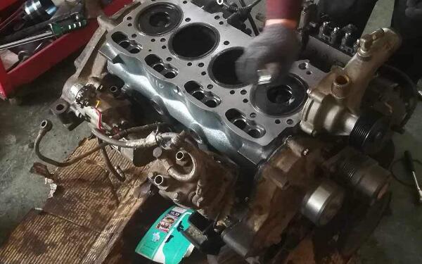 發(fā)動(dòng)機(jī)大修的項(xiàng)目及壽命 一般要花多少錢(qián)	