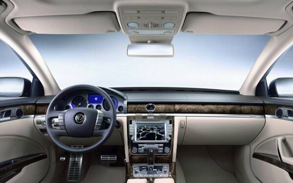 大眾最貴的旗艦車(chē)型 輝騰車(chē)價(jià)格多少