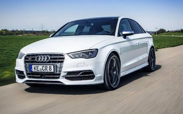 采用新一代家族式設(shè)計(jì) 奧迪a3三廂價(jià)格多少