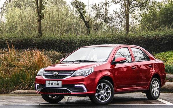 精品家庭轎車(chē) 吉利金剛價(jià)格多少