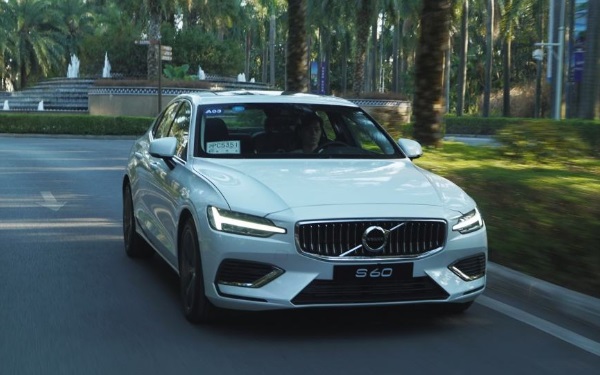 沃爾沃s60價(jià)格多少 官方報(bào)價(jià)28.69-46.19萬(wàn)元
