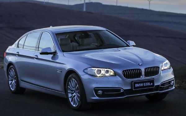 2020款5系插電混動版測評 寶馬530價(jià)格多少