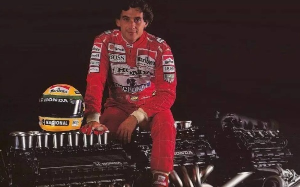 被譽(yù)為“天才車(chē)神” 埃爾頓·塞納的傳奇人生