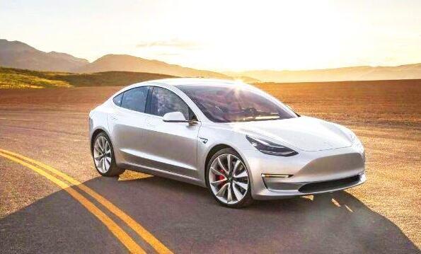 轎車和suv哪個(gè)好，優(yōu)缺點(diǎn)比較（實(shí)用派是SUV）