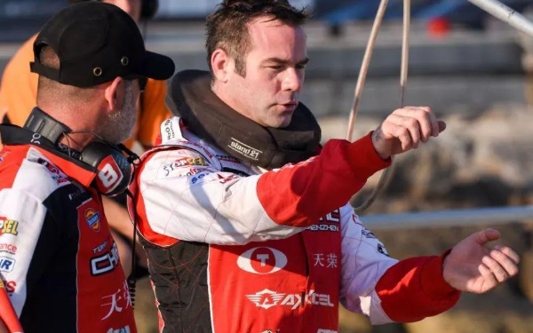 f1車手考的是什么駕照 f1超級(jí)駕駛執(zhí)照