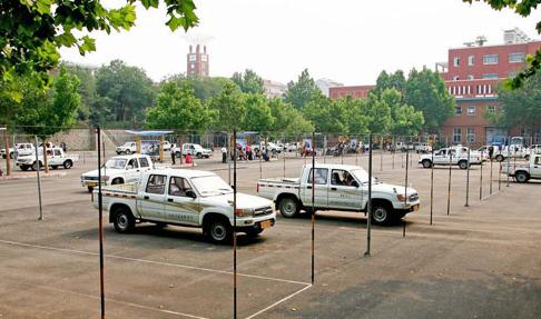 學駕照有沒有年齡限制，18歲以上才能報考