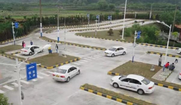 學(xué)駕照要多少錢2021，一分錢一分貨