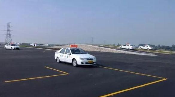 科目二考試注意事項和細節(jié)，一定要注意養(yǎng)成習慣性操作