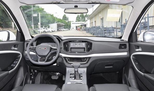 2021款野馬斯派卡EV，運動型車身更辣眼