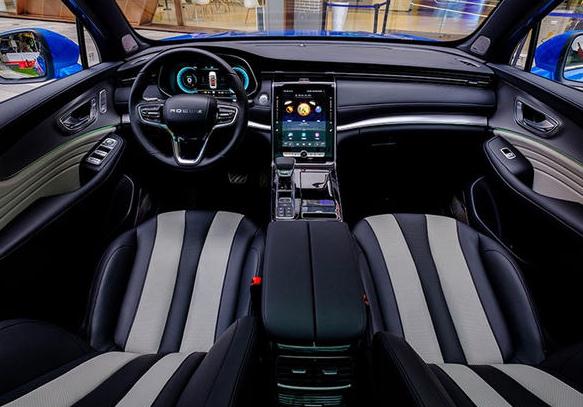 榮威RX5  MAX新增車型，新年購車優(yōu)惠多