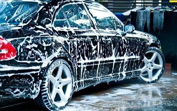 如何給汽車打蠟，三個(gè)步驟秒懂