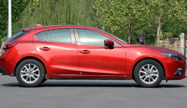 10萬(wàn)買什么車，女性駕駛選那些車型好（高爾夫值得你擁有）