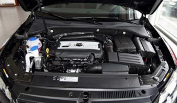 新款大眾帕薩特，更加奢華有檔次（動(dòng)力顏值大升級(jí)）