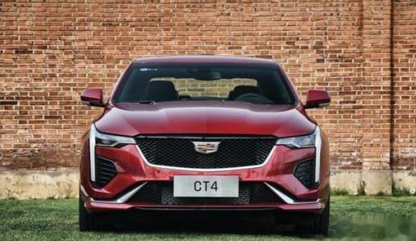 凱迪拉克CT4豪華型，顏值高油耗低（顏值控的選擇）