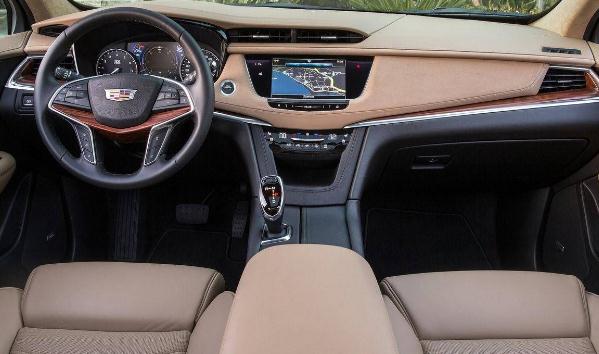 新款凱迪拉克XT5，動(dòng)感強(qiáng)、油耗低（值得信賴）