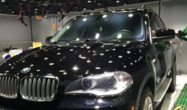 學(xué)汽車美容哪里有正規(guī)的學(xué)校，口碑好規(guī)模大（學(xué)習(xí)態(tài)度也很重要）