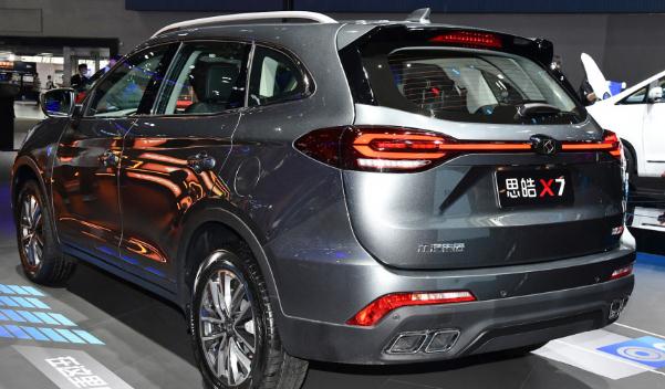 思皓X7上市，市場價(jià)格17.98萬元（科技感十足）