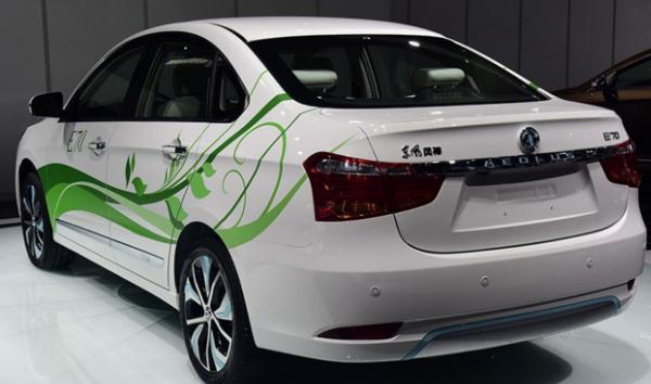 東風(fēng)風(fēng)神E70新增車型上市，三種續(xù)航選擇（滿足消費(fèi)的不同需求）