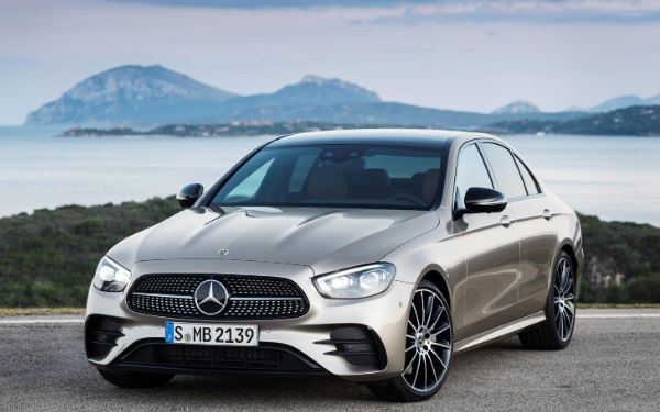 奔馳e300l新車報(bào)價(jià)2021款賣多少錢 官方報(bào)價(jià)46.78萬元起售