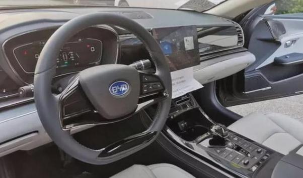 比亞迪e9純電專車上市，NEDC續(xù)航里程為506公里（售價22.98萬）