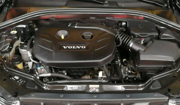 4c自適應(yīng)底盤百公里加速6.8秒 沃爾沃xc60價格多少錢