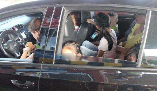 5個大人加1個嬰兒算超載嗎 超載1人處罰扣分標準