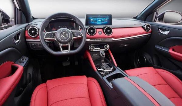 5萬1.5L自吸發(fā)動(dòng)機(jī)大空間 東風(fēng)風(fēng)光500能買嗎