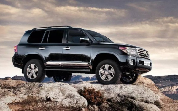 開(kāi)陸巡的都是什么人 越野車用戶居多