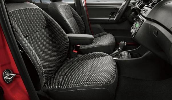 副駕駛座椅后排調(diào)節(jié)，充分利用空間更舒適（功能配置的提升）