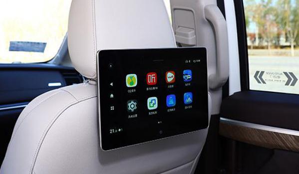 什么是后排液晶屏，高端車型的配置（長途坐車不寂寞）