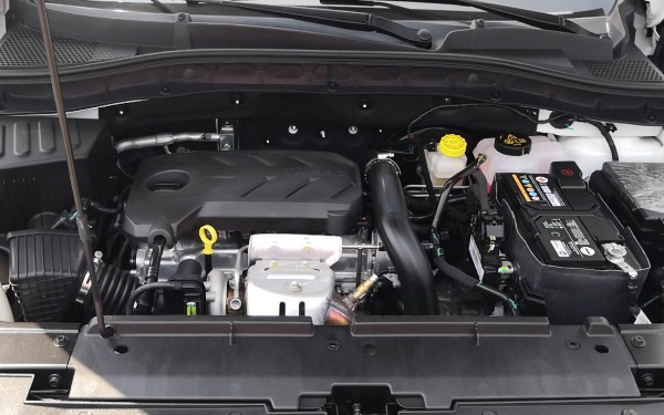 榮威rx31.6發(fā)動(dòng)機(jī)怎么樣 榮威rx3發(fā)動(dòng)機(jī)是國(guó)產(chǎn)嗎