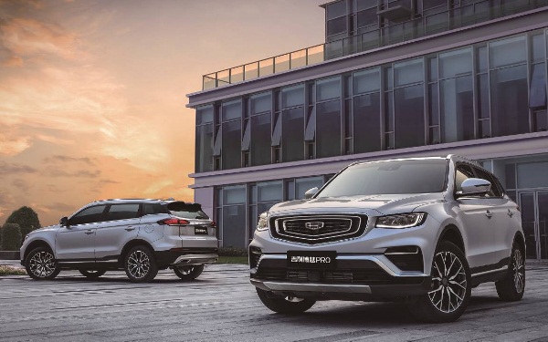 本田XR-V和吉利博越哪個(gè)好 本田XR-V和吉利博越對比測評