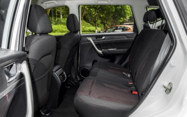 哈弗m6車(chē)主真實(shí)評(píng)價(jià) 哈弗m6怎么樣值得買(mǎi)嗎