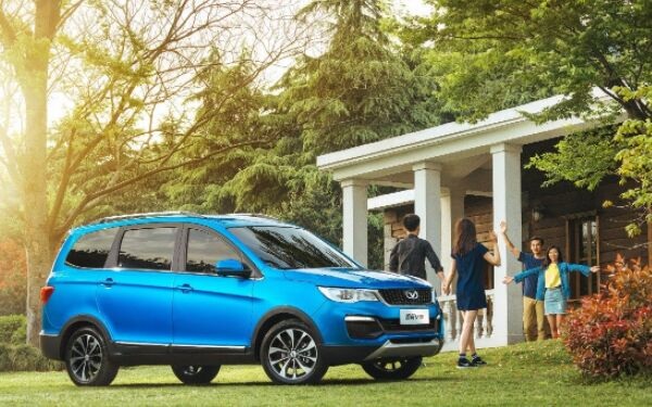 凱翼v3七座怎么樣 設計貼心內飾舒適