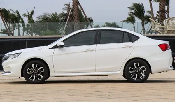 東南a5翼舞分期首付價(jià)格 分期首付1萬元(36期月供1210)