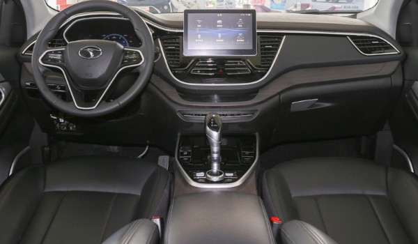 東南dx7和榮威rx5哪個比較好 東南dx7動力強(qiáng)配置全面