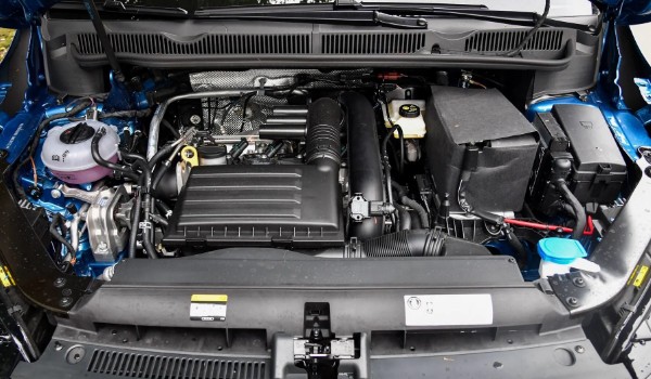 海馬7x發(fā)動機(jī)怎么樣 動力十分充沛(搭載兩款發(fā)動機(jī))