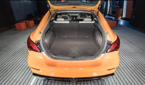 名爵6車身長度多少米 車身長4.6米（采用5門5座結(jié)構(gòu)）