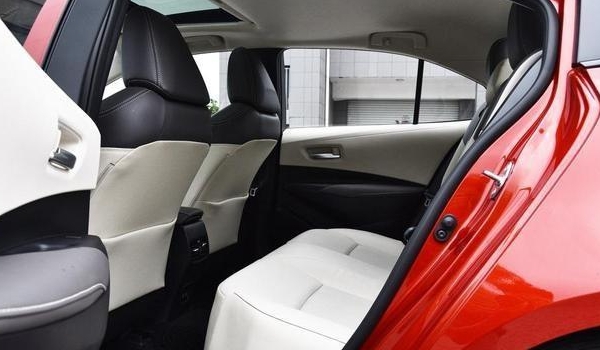 卡羅拉車身尺寸是多少 尺寸參數4635*1780*1455mm（后備箱容積470L）