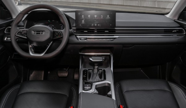 吉利帝豪油耗多少真實油耗 百公里油耗實測7.7L