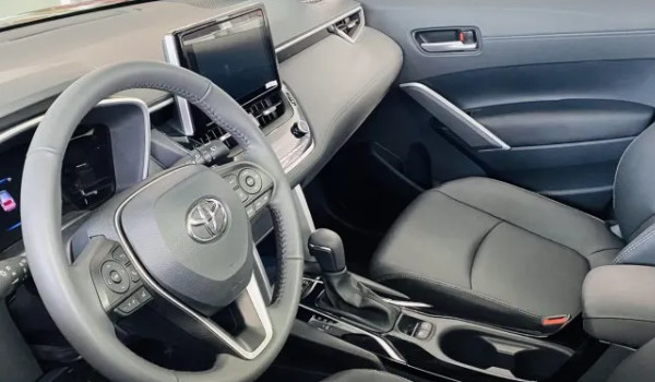 卡羅拉銳放2022款報(bào)價(jià)及圖片 新款銳放售價(jià)12萬一輛