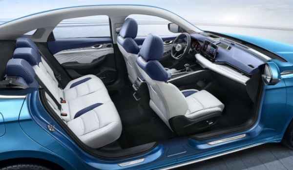 吉利星瑞車身尺寸是多少 長(zhǎng)寬高4785*1869*1469mm