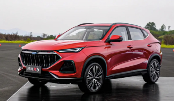 長安歐尚x5發(fā)動機(jī)是什么牌子的 采用藍(lán)鯨牌發(fā)動機(jī)(1.5T和1.6L)