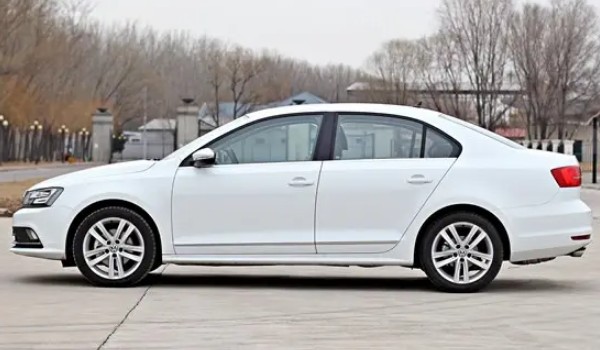 大眾速騰安全性怎么樣 主動(dòng)安全配置豐富(搭載7個(gè)氣囊)