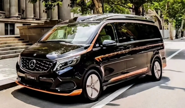 奔馳v260傲旋大白鯊價(jià)格 市場售價(jià)118萬起（奔馳高頂V260系列）